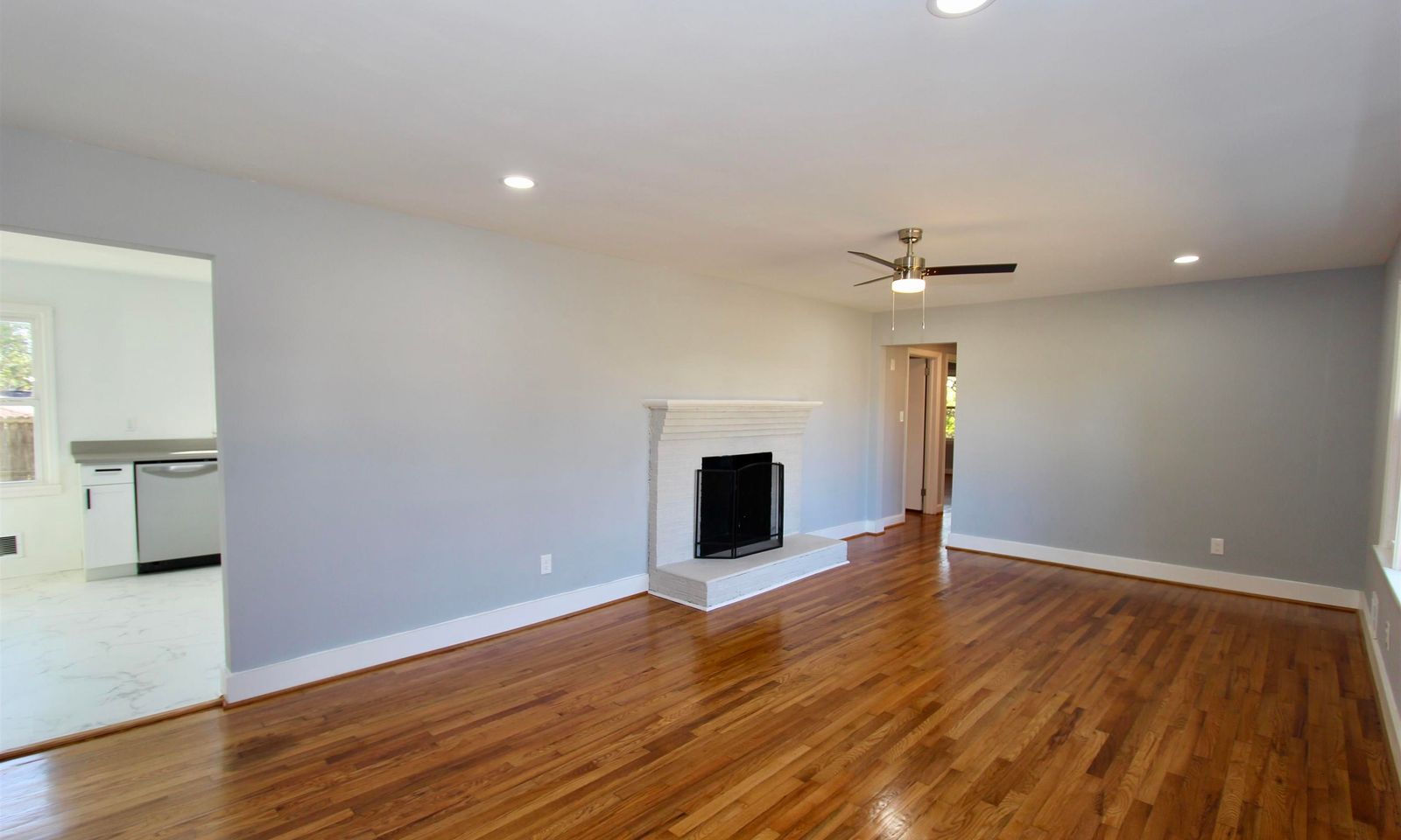 Property image 2 at 3055 Huntington Drive, Spartanburg, SC 29302