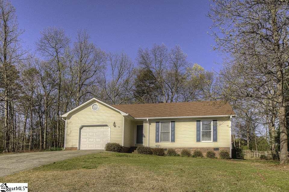 Property image 1 at 102 Glasgow Court, Greenville, SC 29607