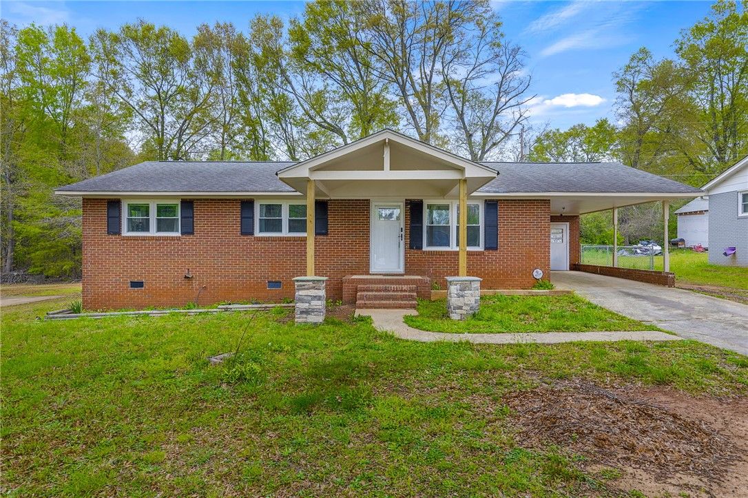 Main image of property at 815 Winston Drive, Anderson, SC 29624