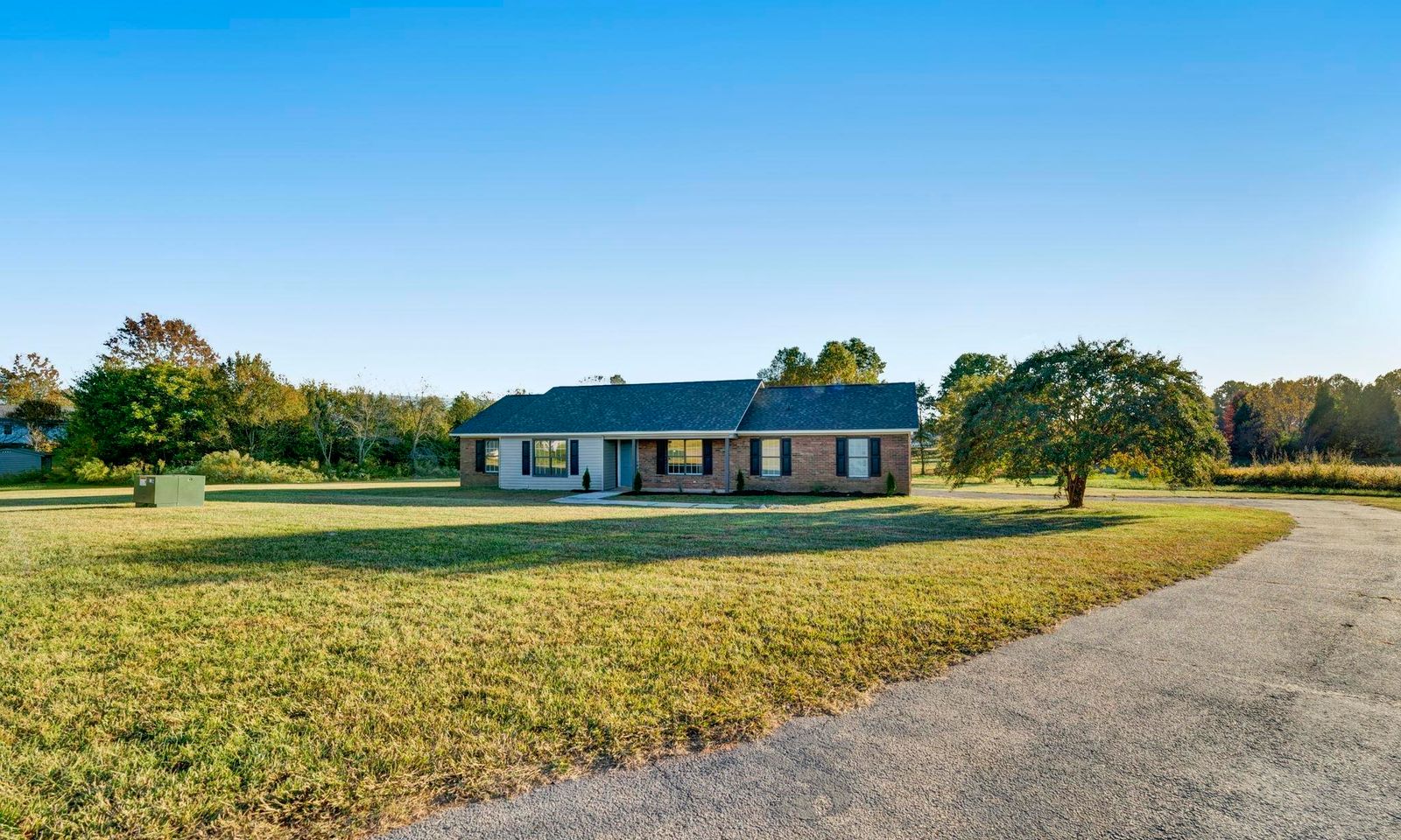 Property image 2 at 330 Kilt Court, Boiling Springs, SC 29316
