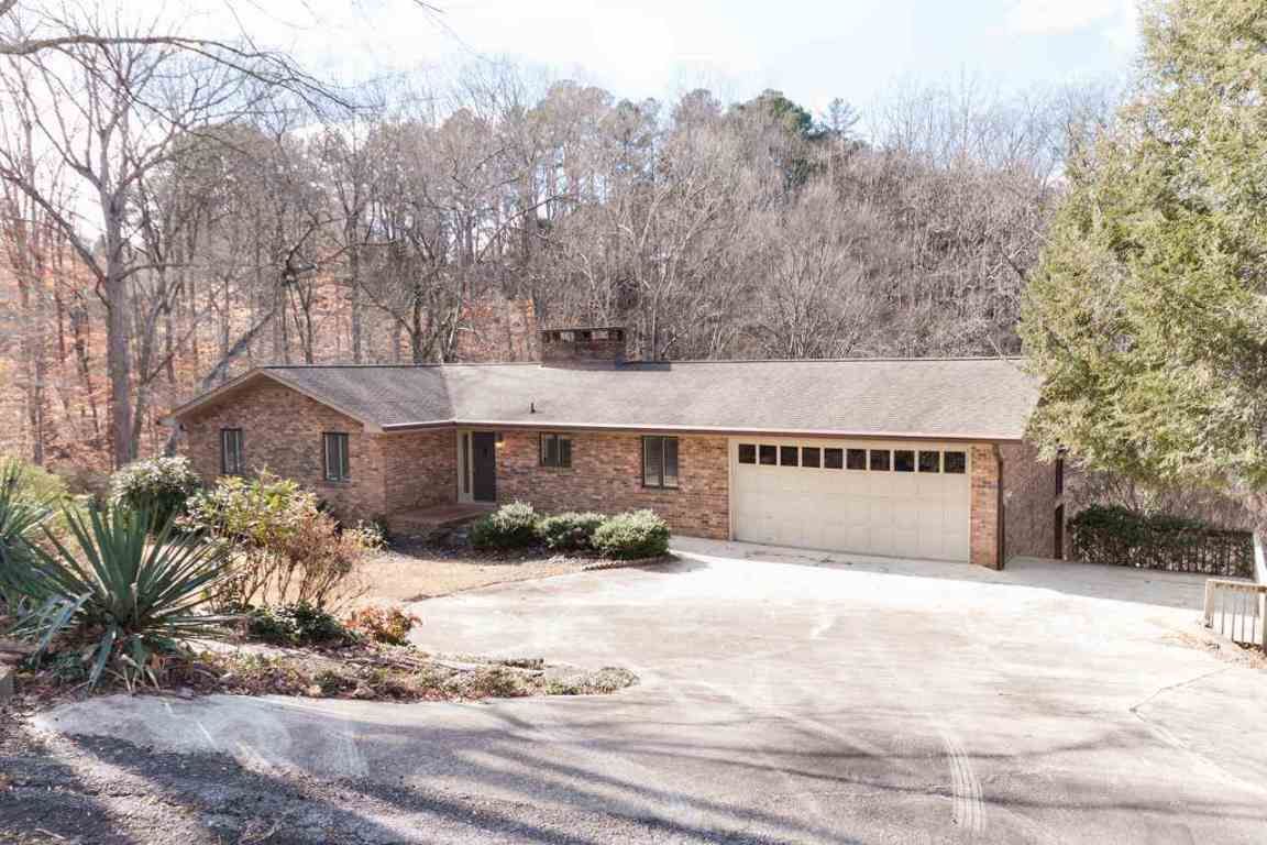 Property image 3 at 210 Lakeview Drive, Seneca, SC 29672