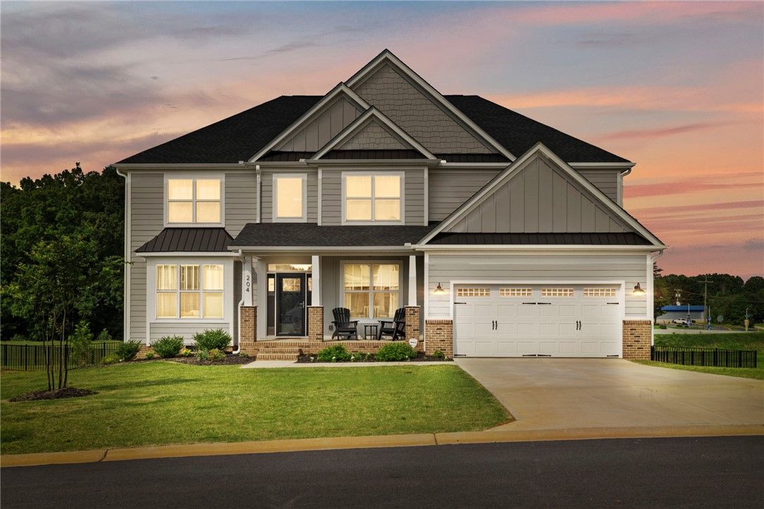 Property image 1 at 204 Montview Circle, Greenville, SC 29617