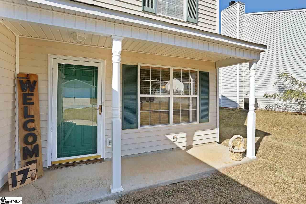 Property image 2 at 17 Willow Bend Drive, Taylors, SC 29687