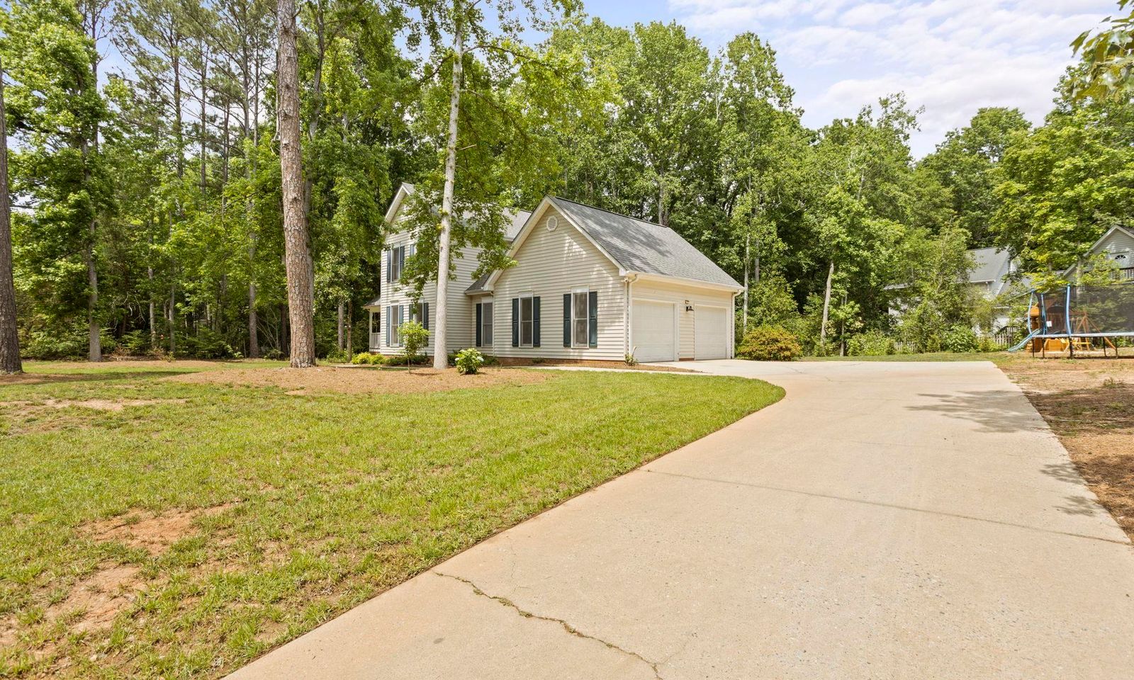 Property image 2 at 202 Shadow Oaks Drive, Easley, SC 29642