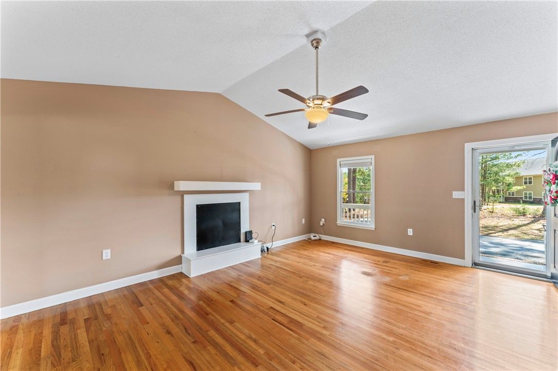 Property image 5 at 1001 E Laurel Avenue, Greenwood, SC 29649