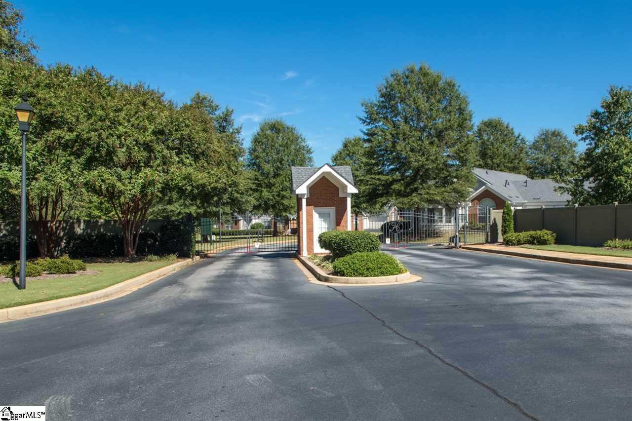Property image 3 at 700 Heritage Club Drive, Greenville, SC 29615