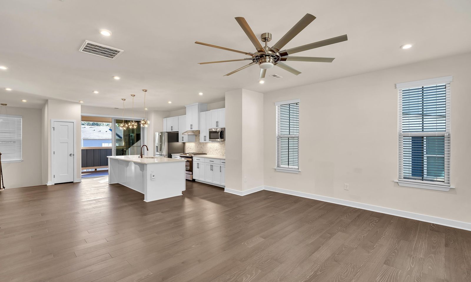 Property image 2 at 25 Questover Drive, Greenville, SC 29607