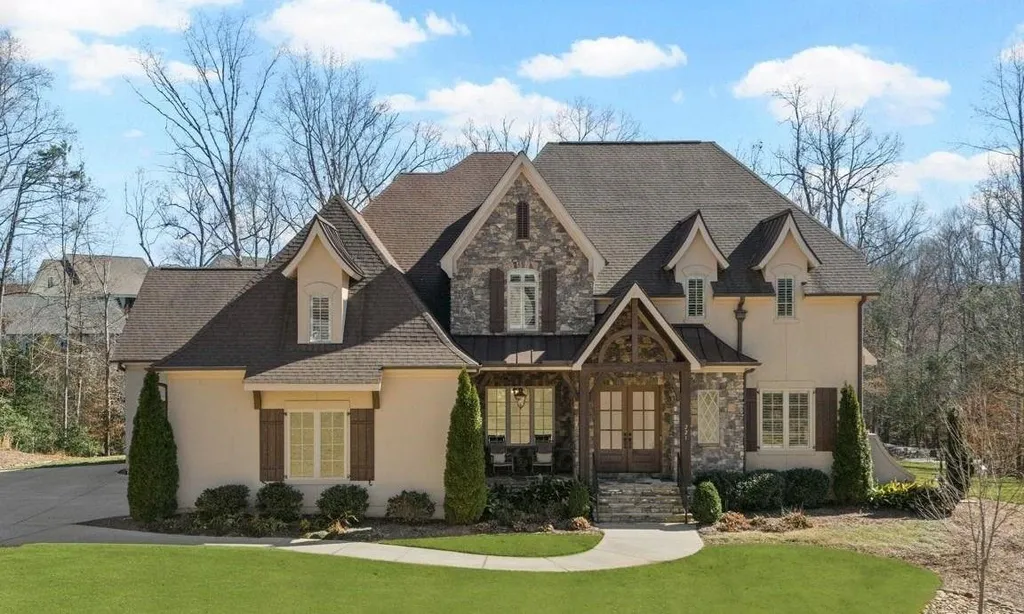 221 Abenaki Way