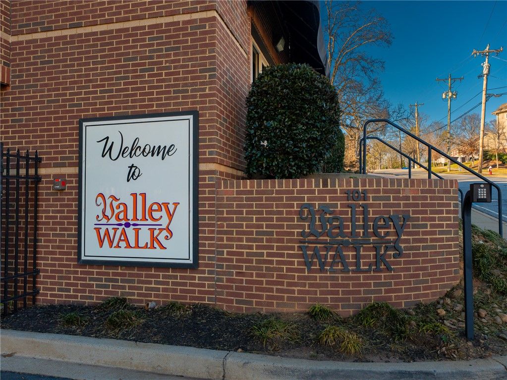 Property image 2 at 101 Oak Street, Clemson, SC 29631
