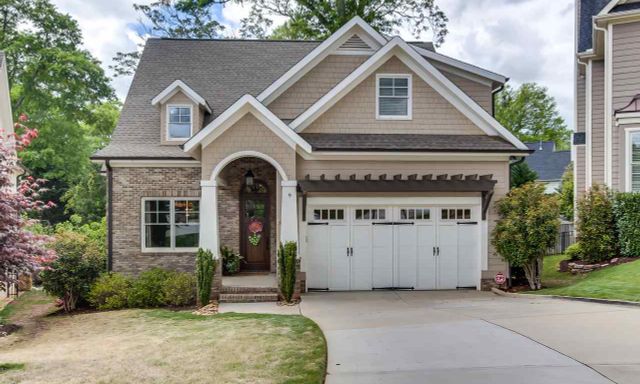 9 Jenkinson Court