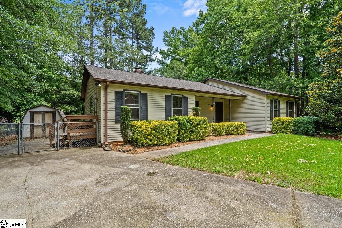 Property image 5 at 104 Brandon Court, Simpsonville, SC 29681