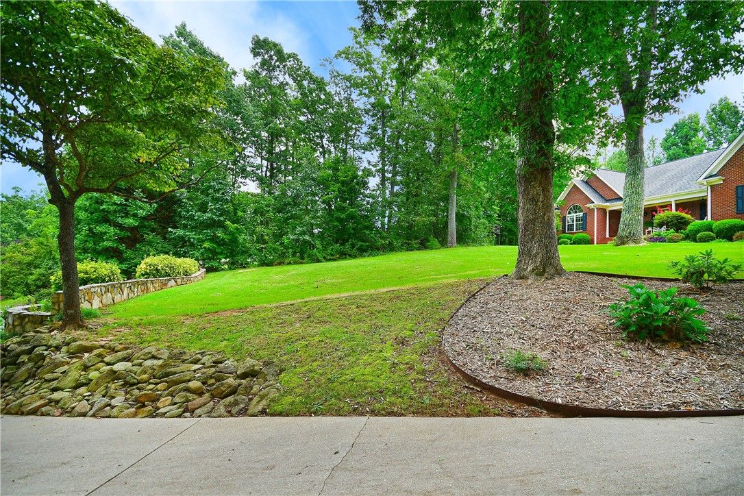 Property image 5 at 119 Devon Court, Easley, SC 29640