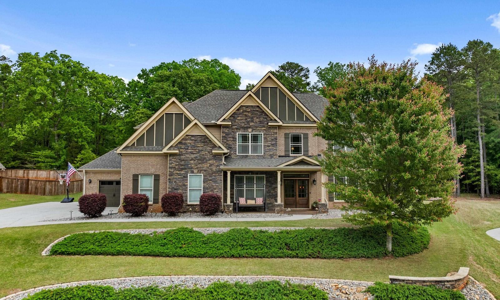 Main image of property at 35 LAURELHART Lane, Simpsonville, SC 29681