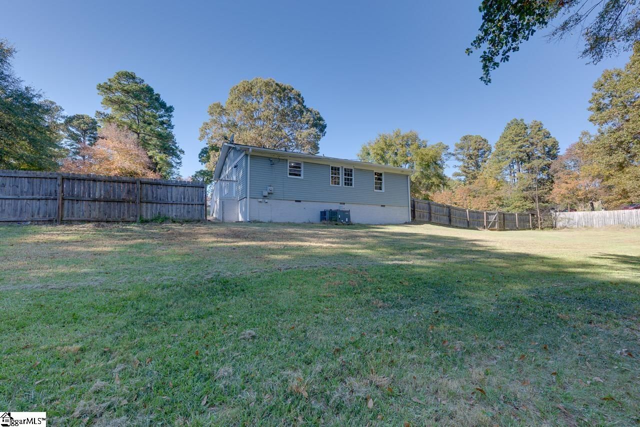 Property image 2 at 24 Springbrook Court, Wellford, SC 29385