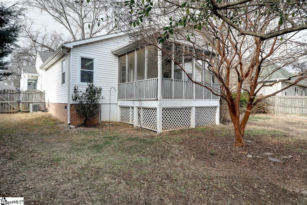 Property image 3 at 315 Parkins Mill Road, Greenville, SC 29607