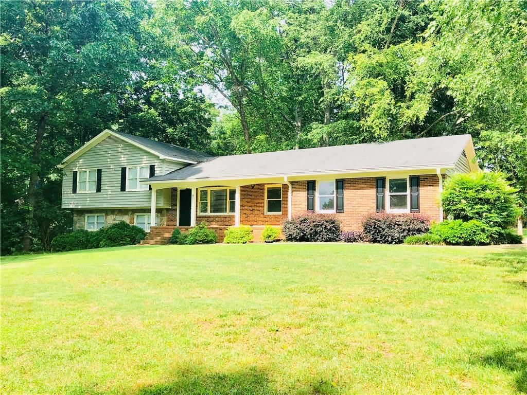 Property image 1 at 401 Clarendon Drive, Easley, SC 29642