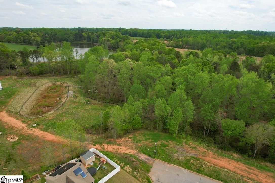 Property image 4 at 302 Oglesby Creek Lane, Boiling Springs, SC 29303