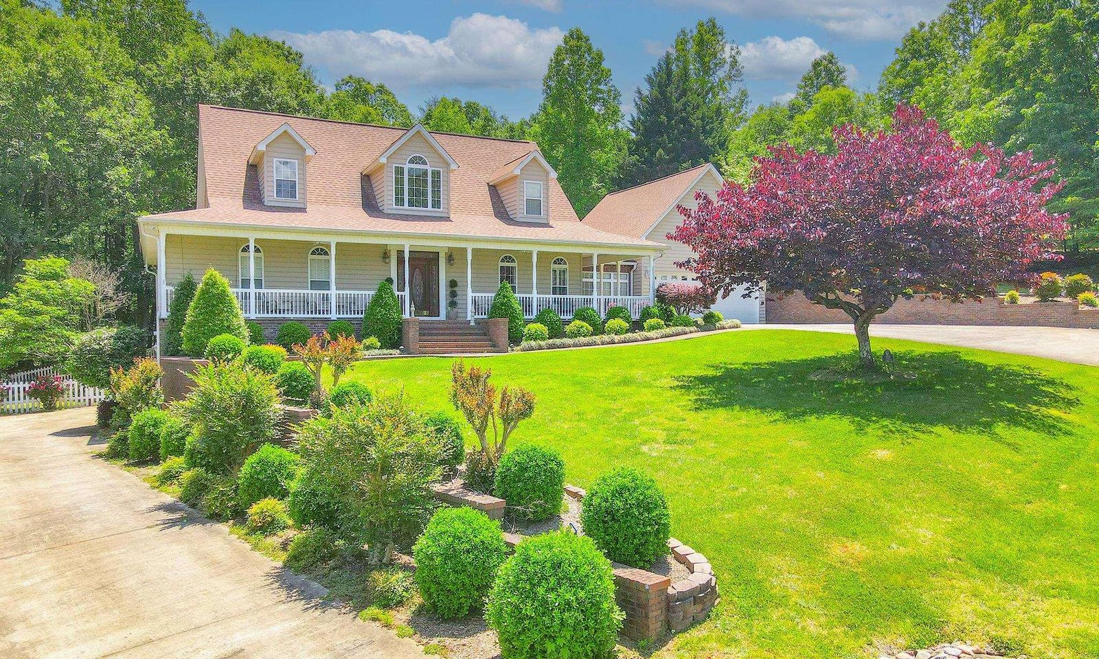 Property image 2 at 121 Raccoon Trail, Travelers Rest, SC 29690-8170