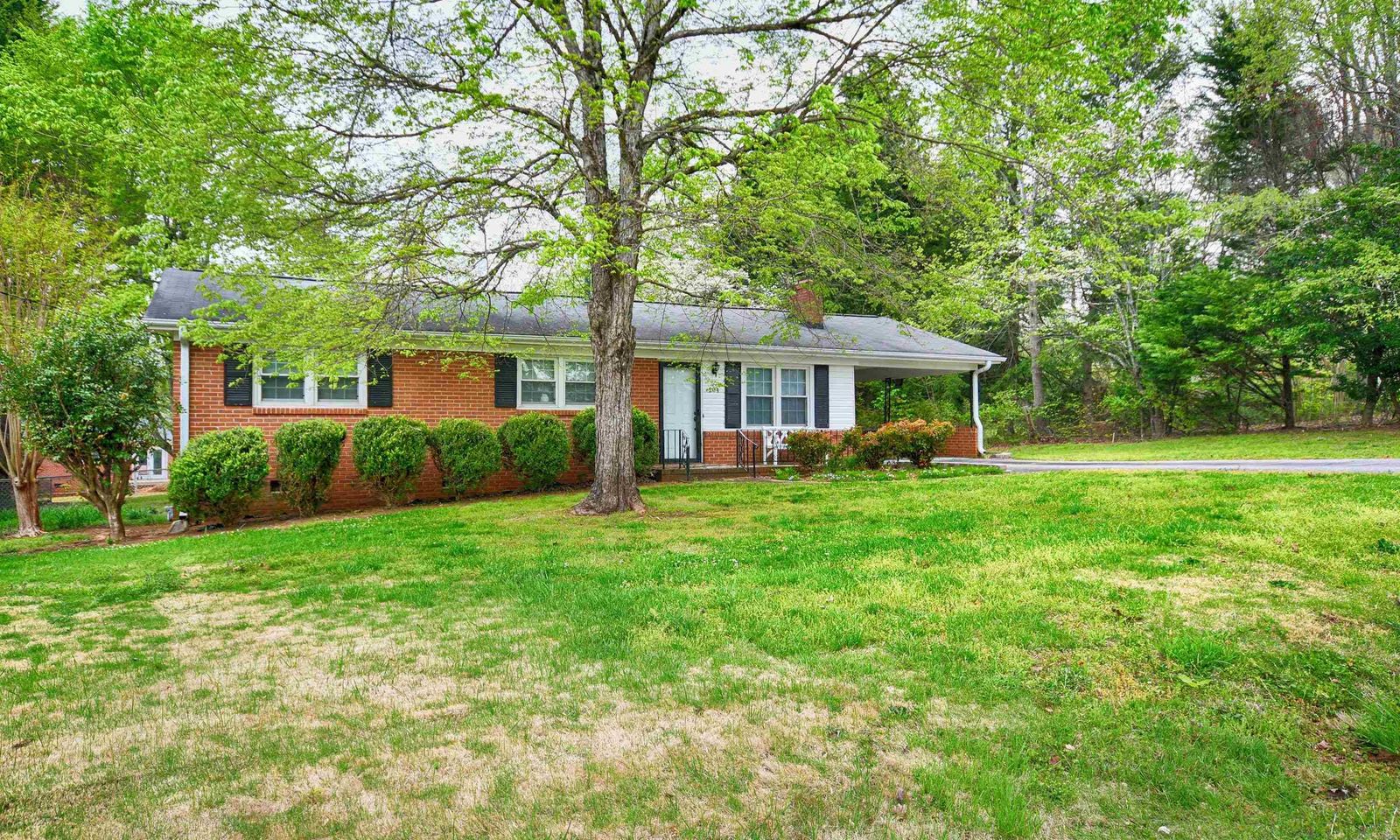 Property image 1 at 204 Sylvia Road, Easley, SC 29642