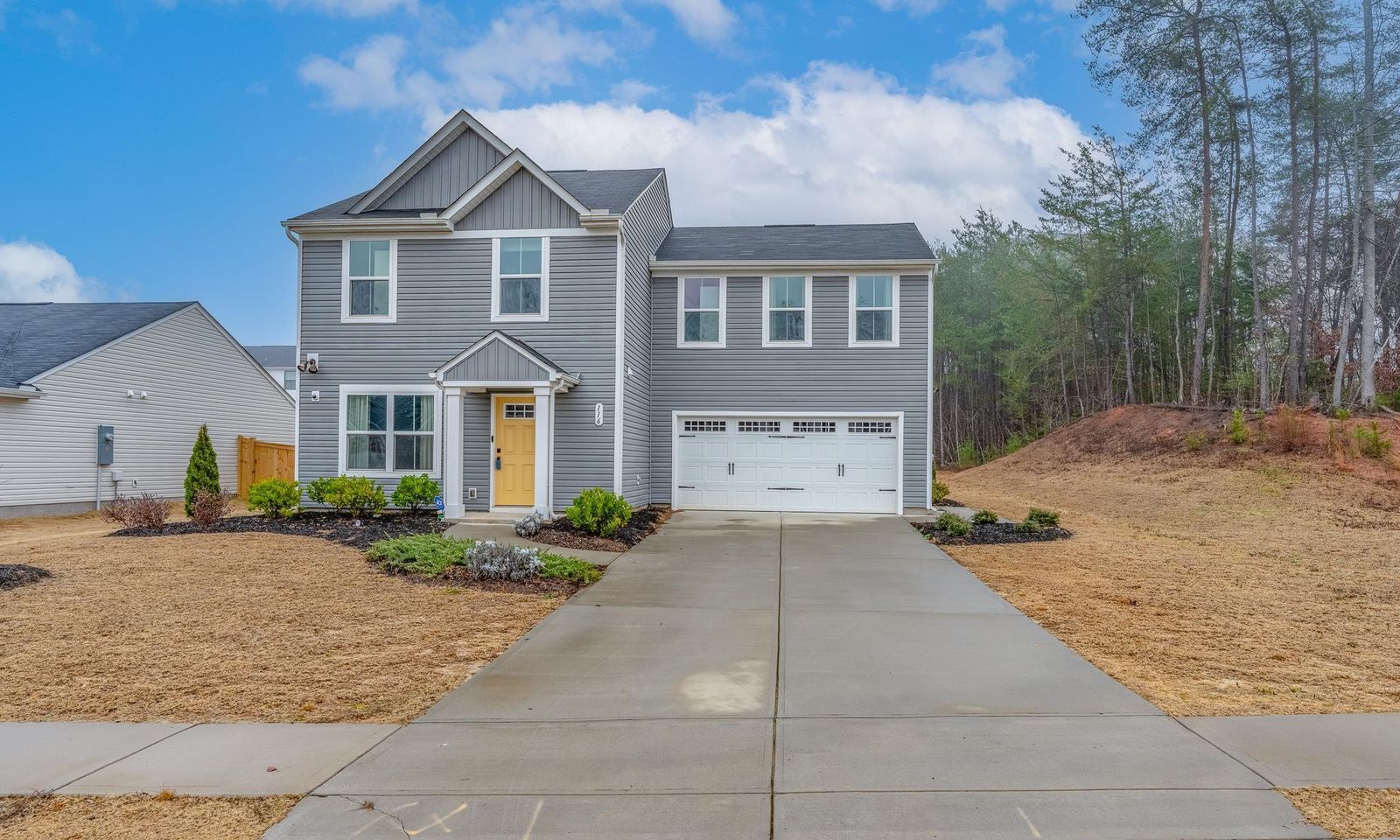 Lily Park, Easley Community