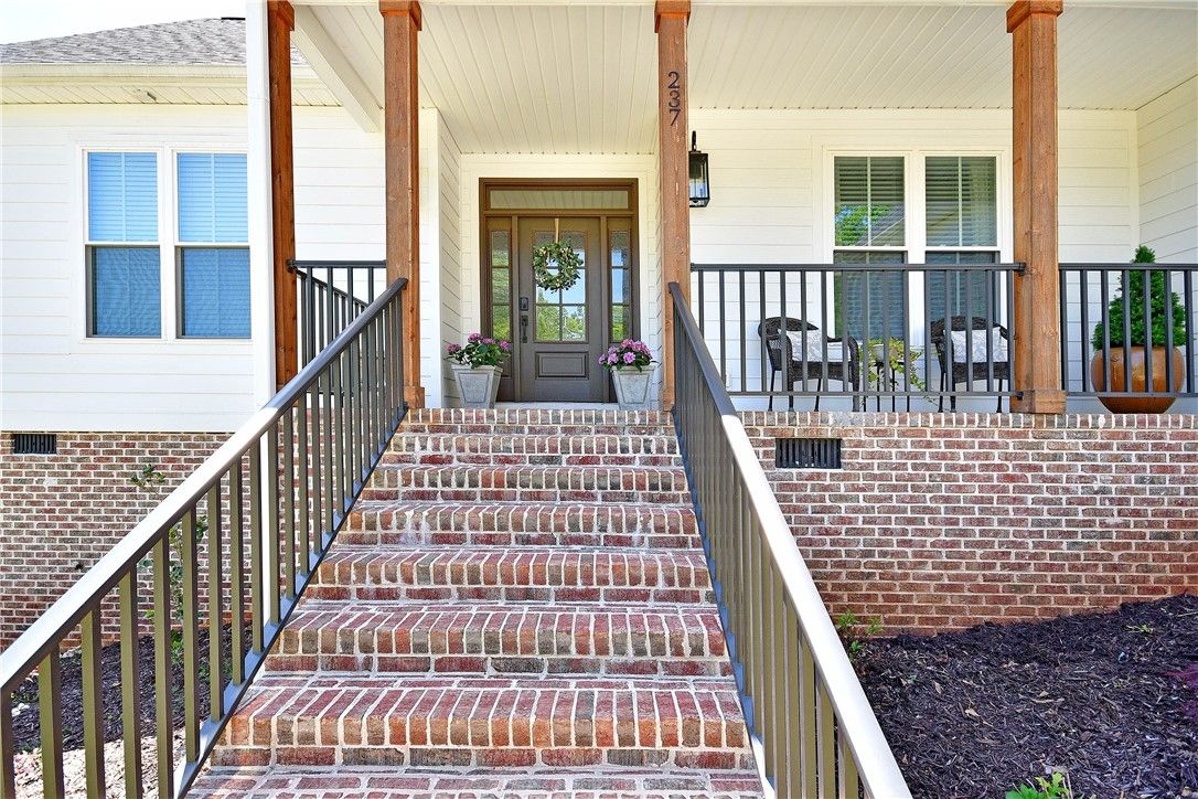 Property image 2 at 237 Raven Wood Circle, Piedmont, SC 29673