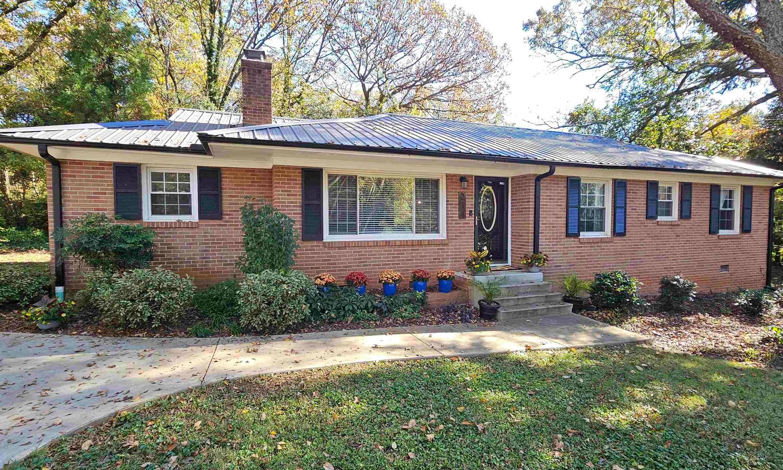 214 Holly Avenue