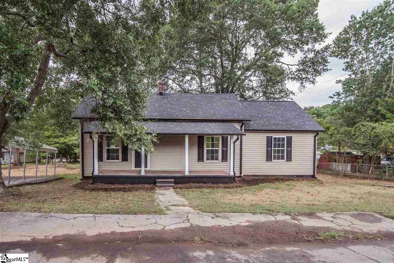 Property image 1 at 10 Clemson Street, Liberty, SC 29657