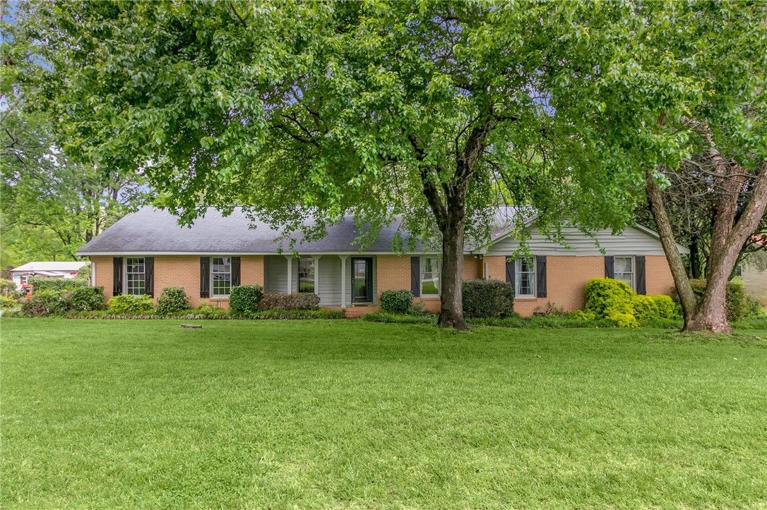 Main image of property at 408 Chaumont Road, Anderson, SC 29625