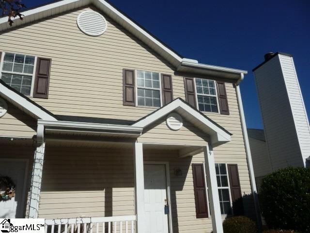 Property image 1 at 9 Hayfield Lane, Greer, SC 29650