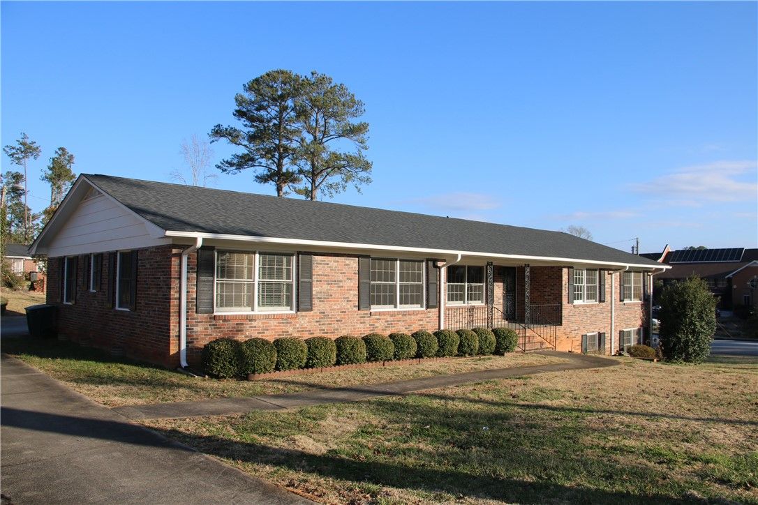 Main image of property at 515 Ploma Drive, Seneca, SC 29678