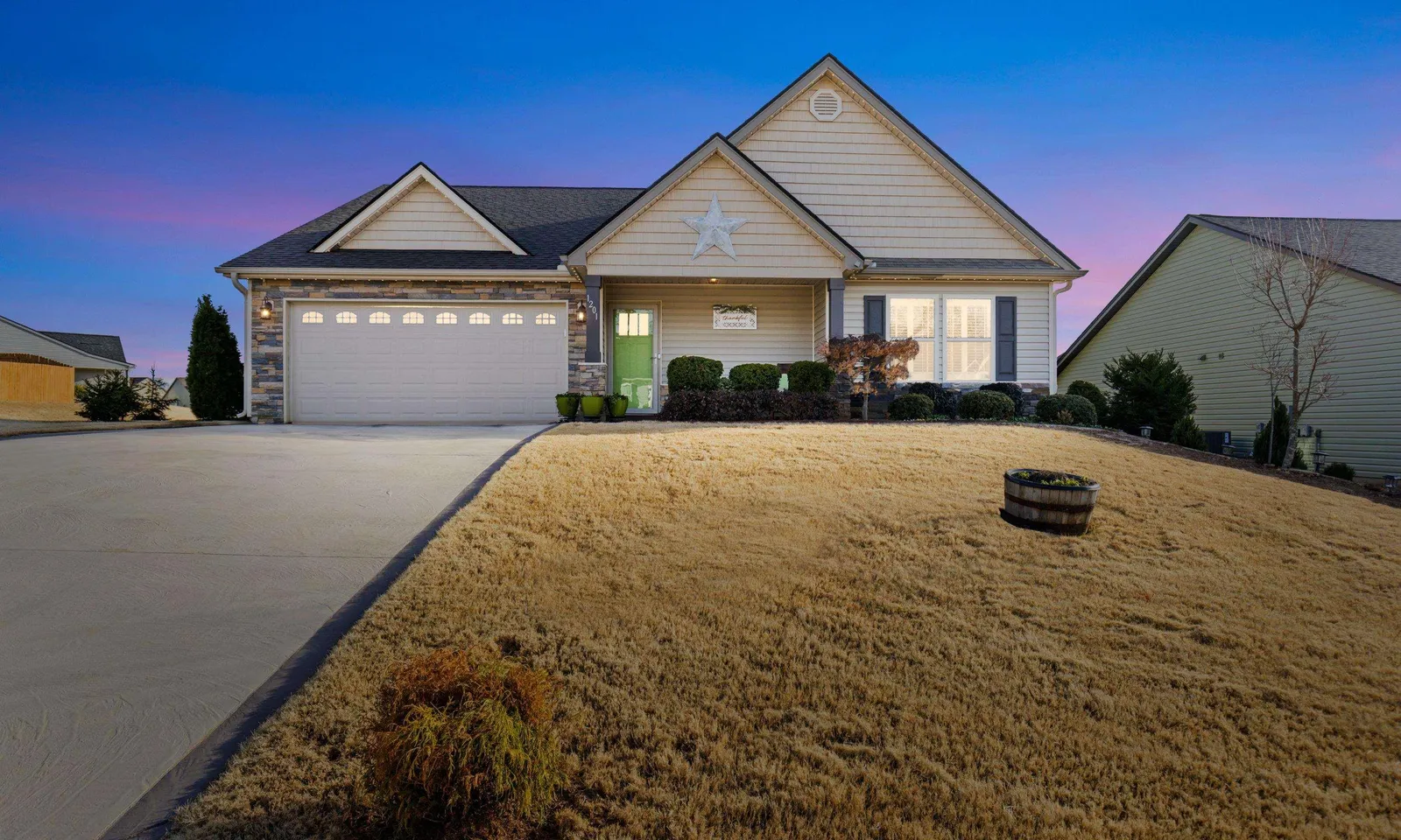 Orchard Crest, Greer Community
