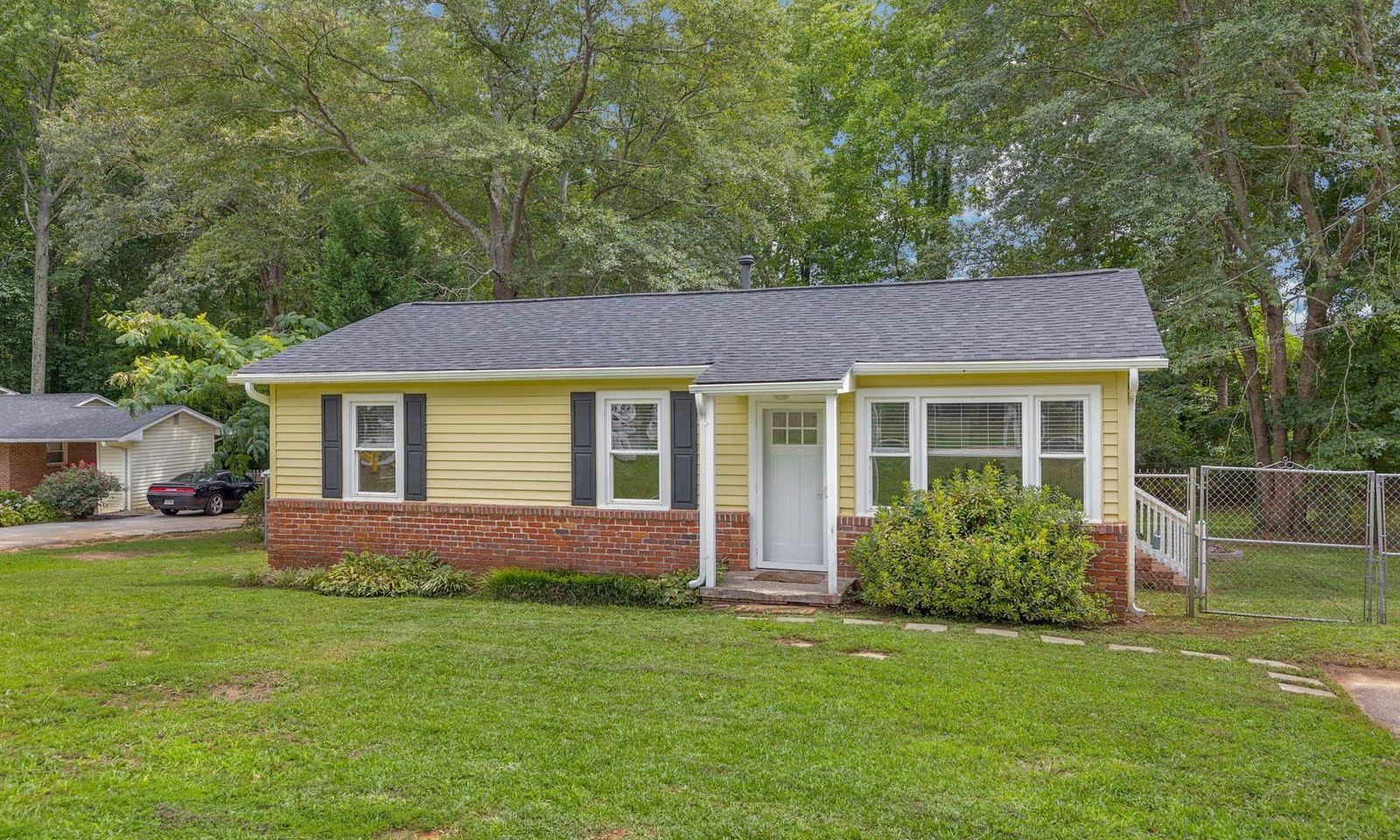 Property image 1 at 303 Boyd Avenue, Simpsonville, SC 29681