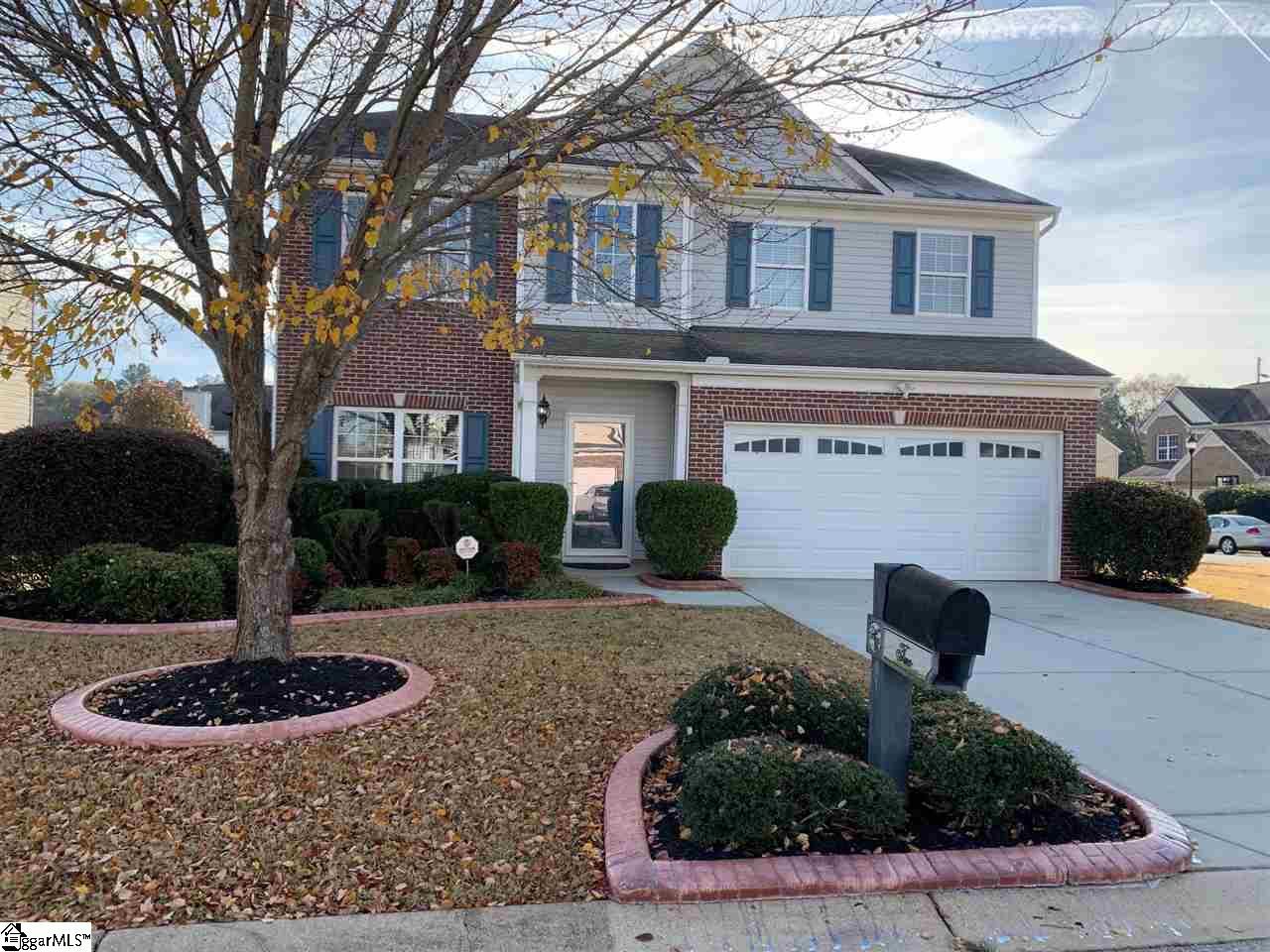 Main image of property at 2 Golden Acre Court, Simpsonville, SC 29681-3264