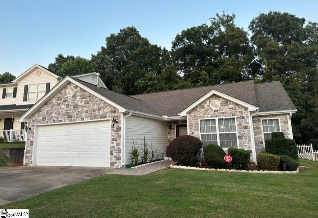 Property image 1 at 118 Kingscreek Drive, Greer, SC 29650