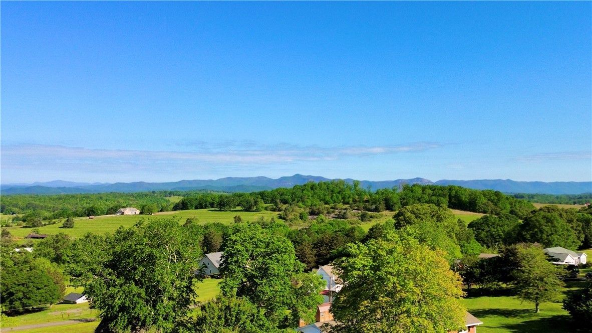 Property image 4 at 122 Mountainview Drive, Pickens, SC 29671