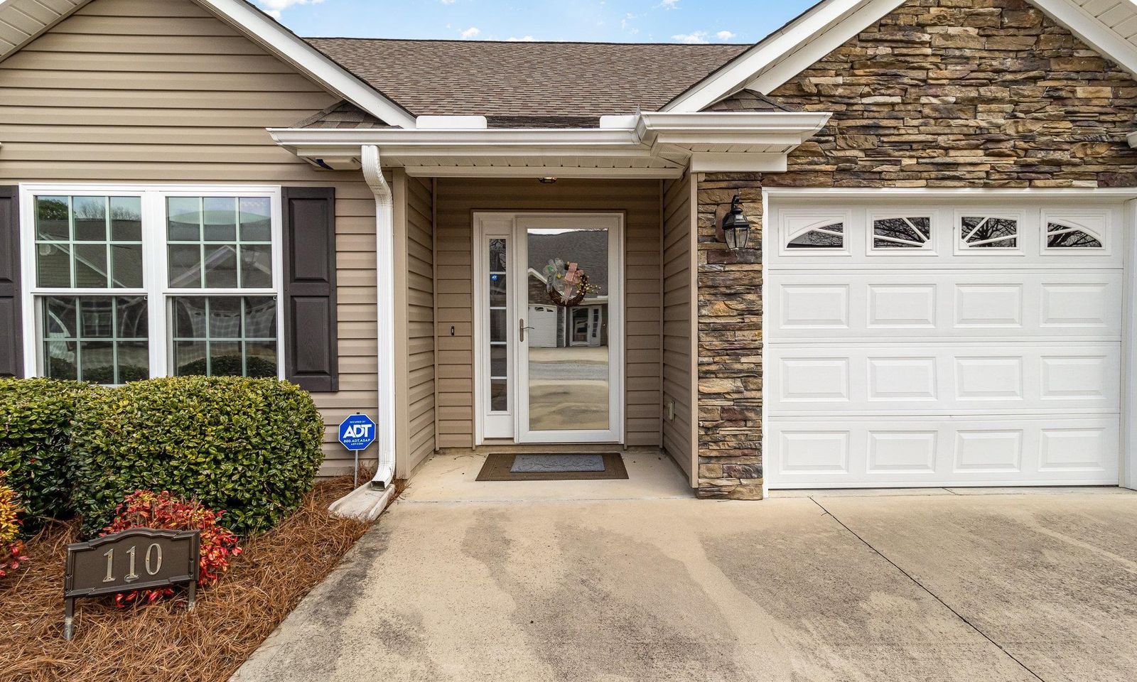 Property image 3 at 110 Shalom Drive, Simpsonville, SC 29681
