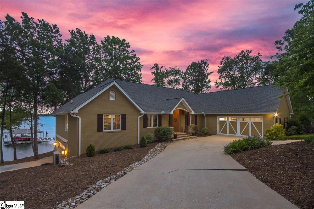 Property image 1 at 519 Beacon Shores Drive, Seneca, SC 29672