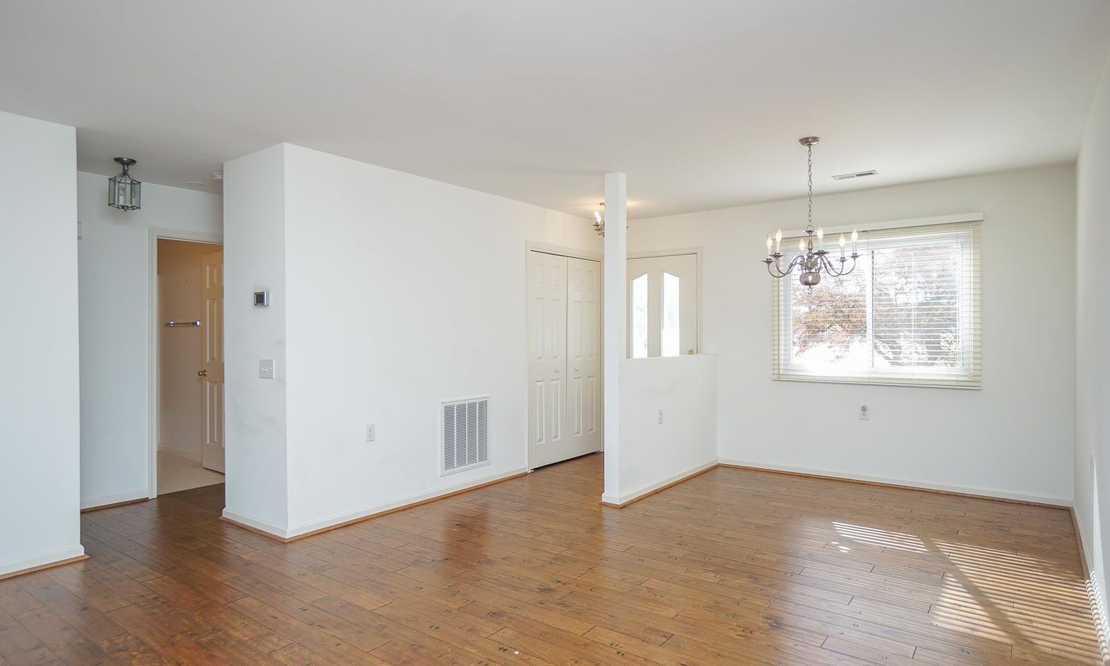 Property image 4 at 215 Milstead Way, Greenville, SC 29615