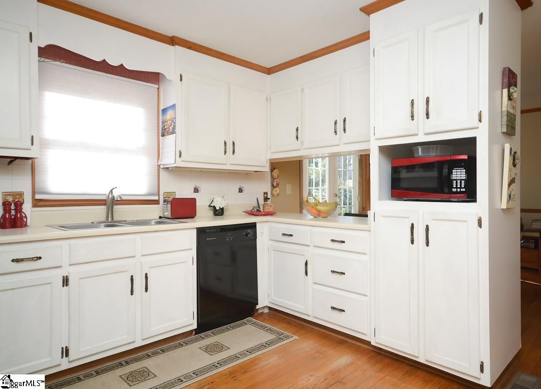Property image 3 at 3302 E North Street, Greenville, SC 29615