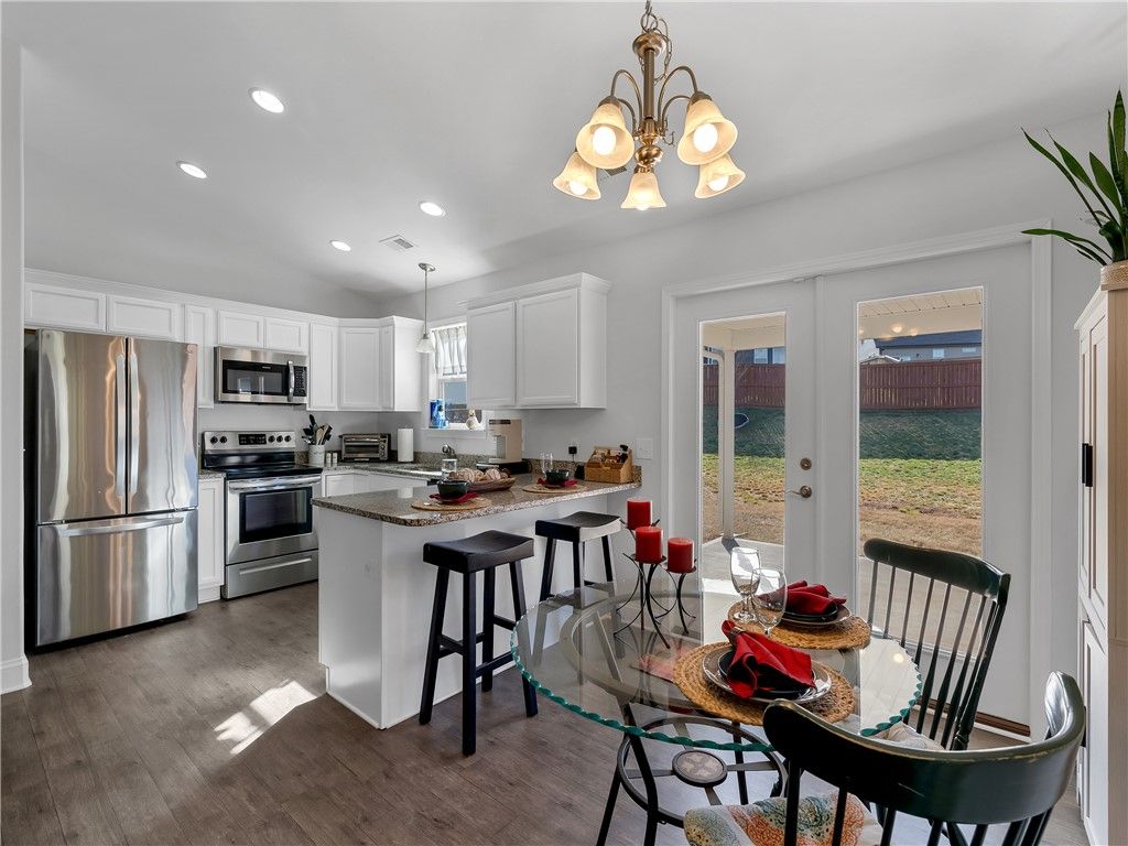 Property image 2 at 16 Forest Ridge Way, Greenville, SC 29617
