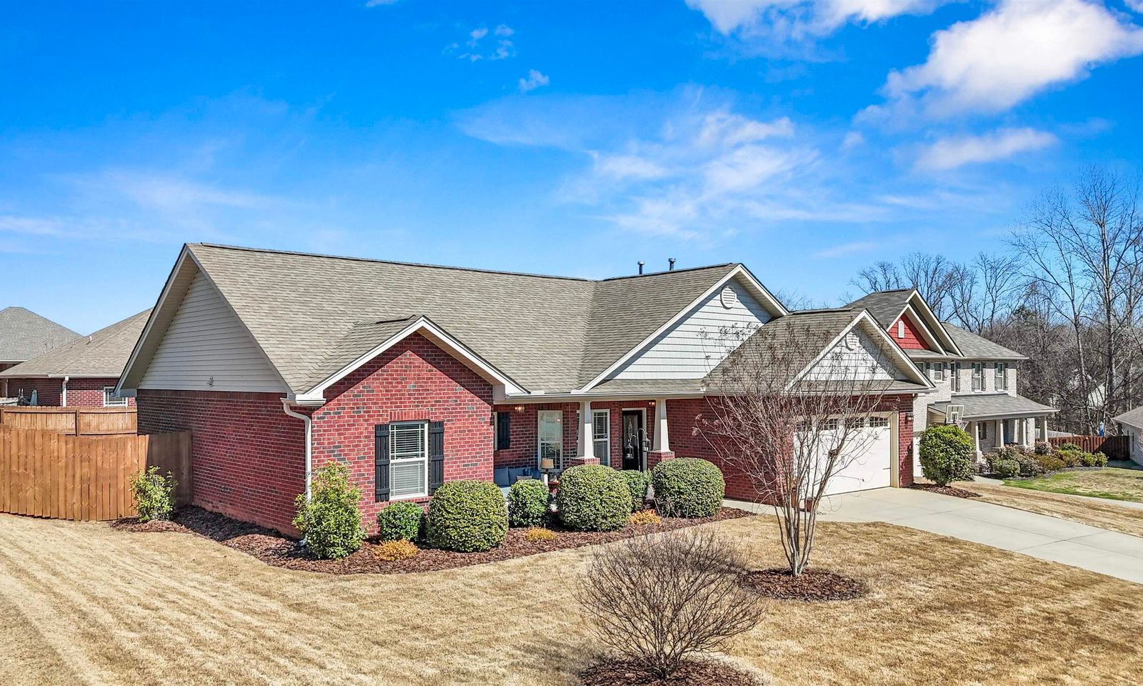 Property image 3 at 525 E Heatherstone Lane, Roebuck, SC 29376