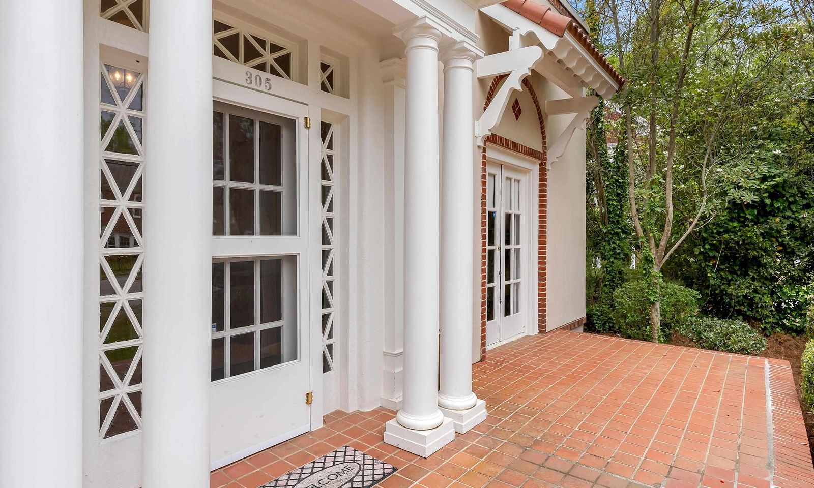Property image 2 at 305 W Walnut Street, Clinton, SC 29325