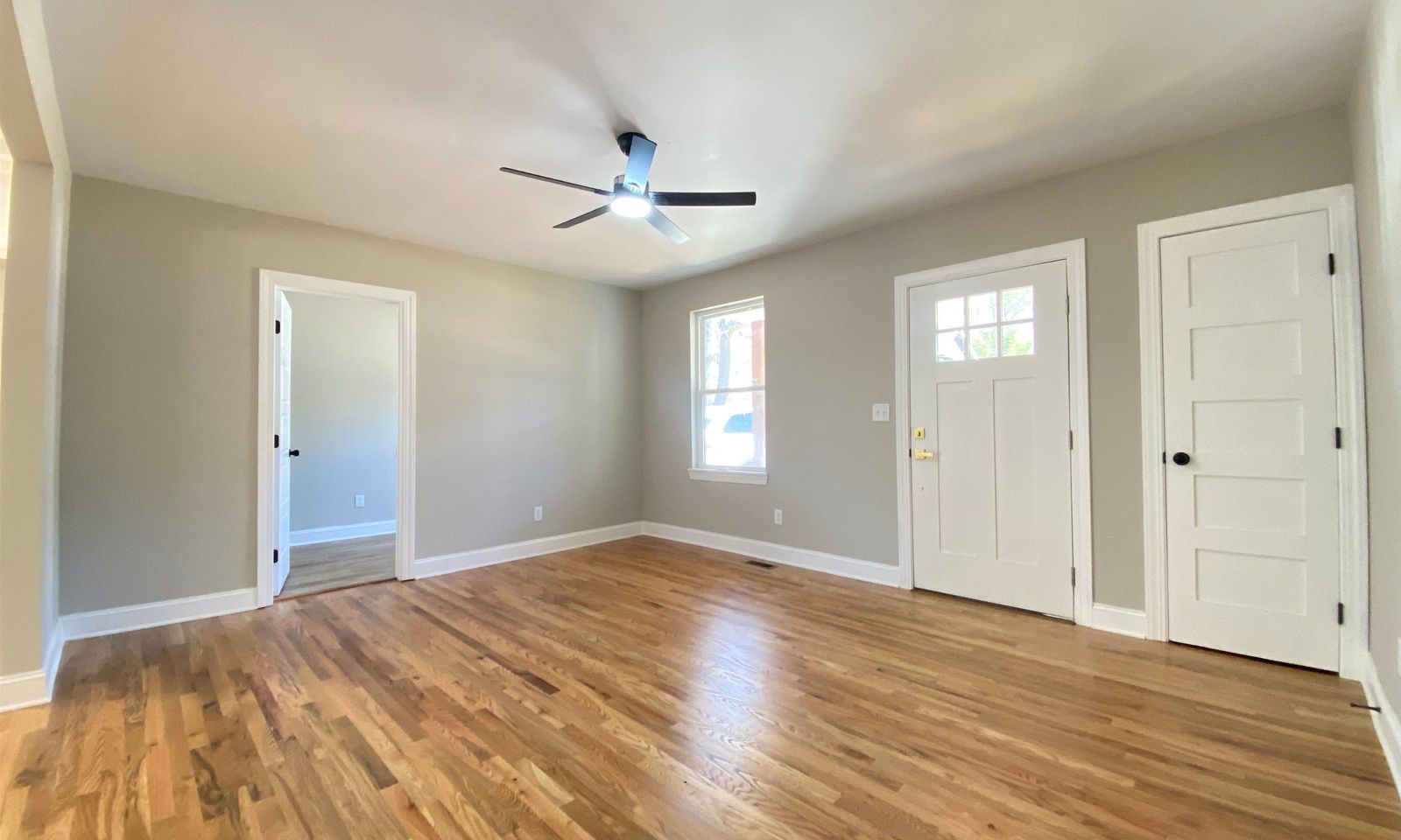 Property image 4 at 10 Sunshine Avenue, Greenville, SC 29609