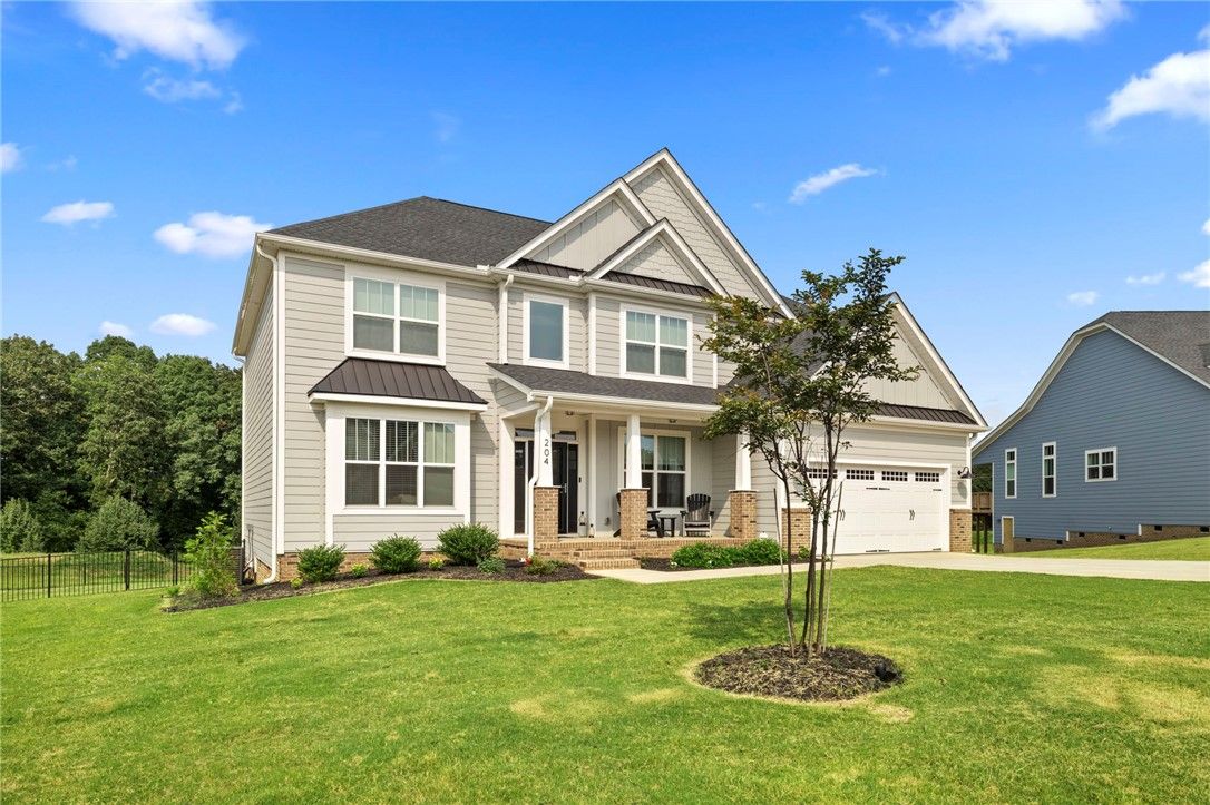 Property image 3 at 204 Montview Circle, Greenville, SC 29617