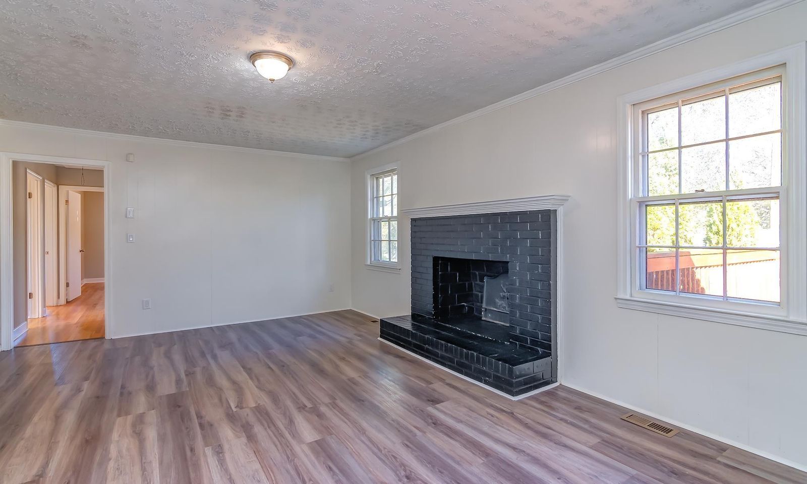 Property image 4 at 2 Vicksburg Drive, Greenville, SC 29617