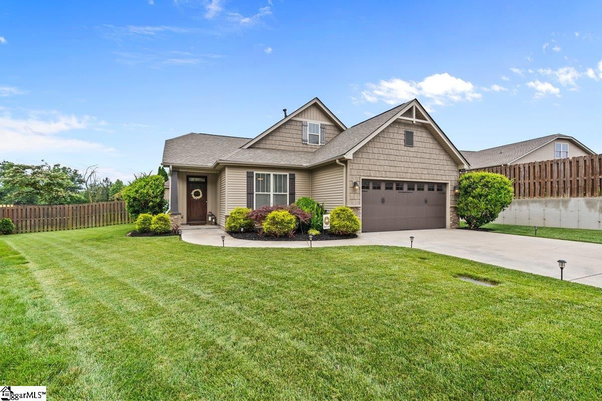 Property image 3 at 304 Shoally Lane, Greenville, SC 29607