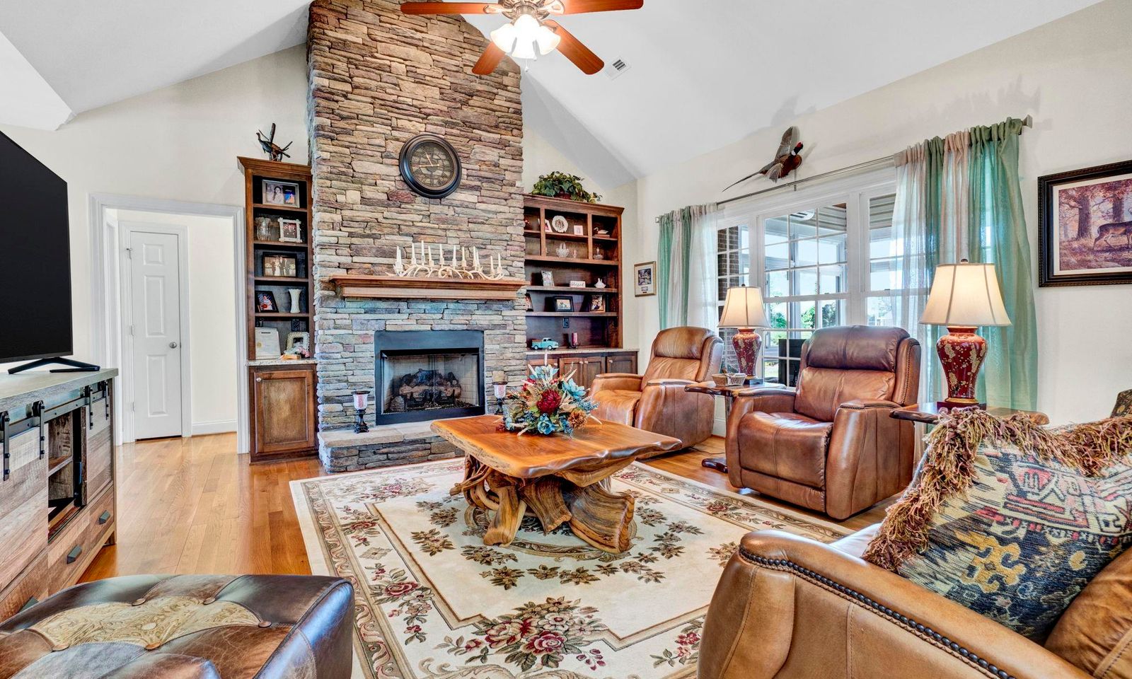 Property image 2 at 315 Sabrewood Lane, Pauline, SC 29374