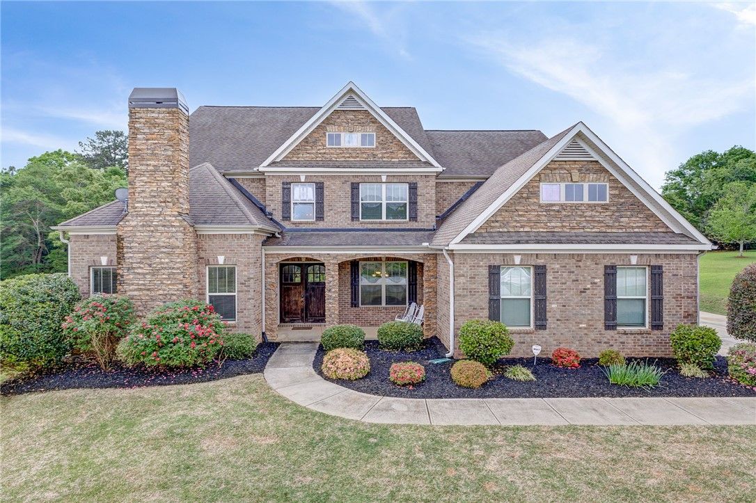 Main image of property at 112 Murdock Lane, Greer, SC 29651