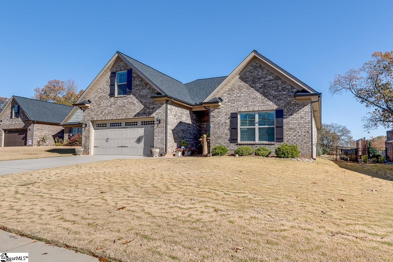Property image 2 at 18 Ana Rose Court, Greer, SC 29651