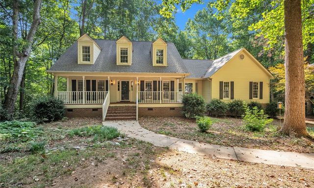 104 Royal Fern Lane